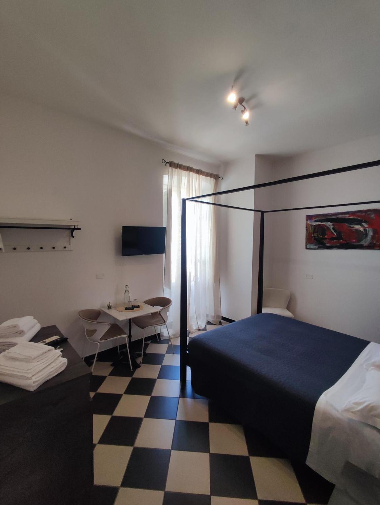 Mani Rooms Cagliari Kültér fotó