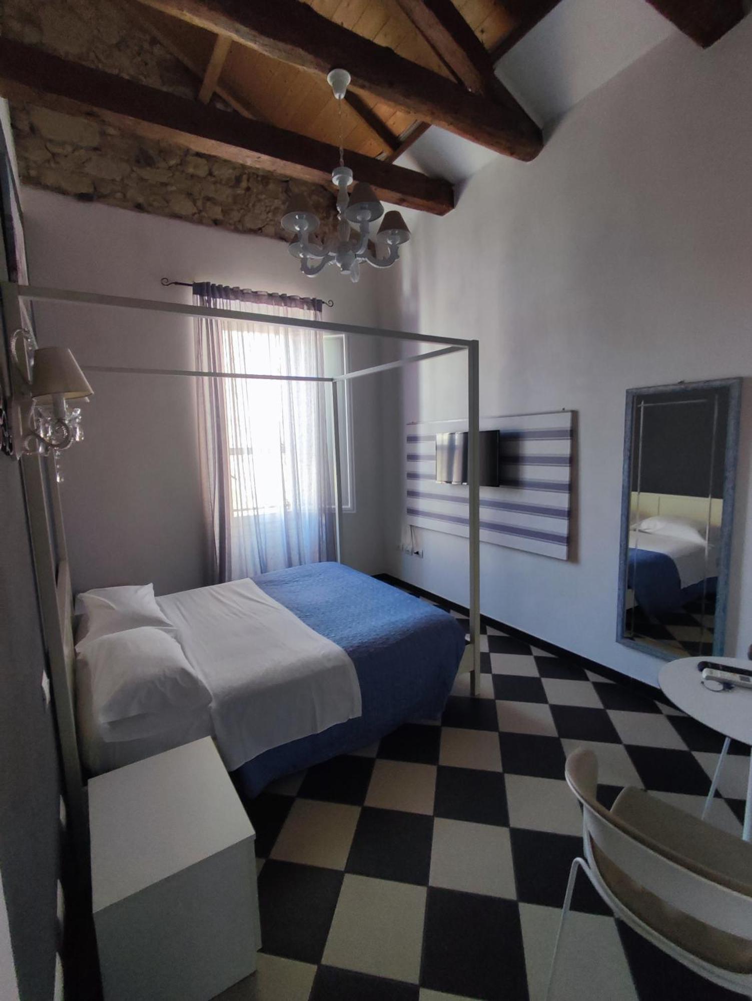 Mani Rooms Cagliari Kültér fotó