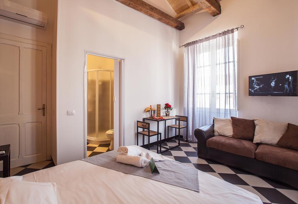 Mani Rooms Cagliari Kültér fotó