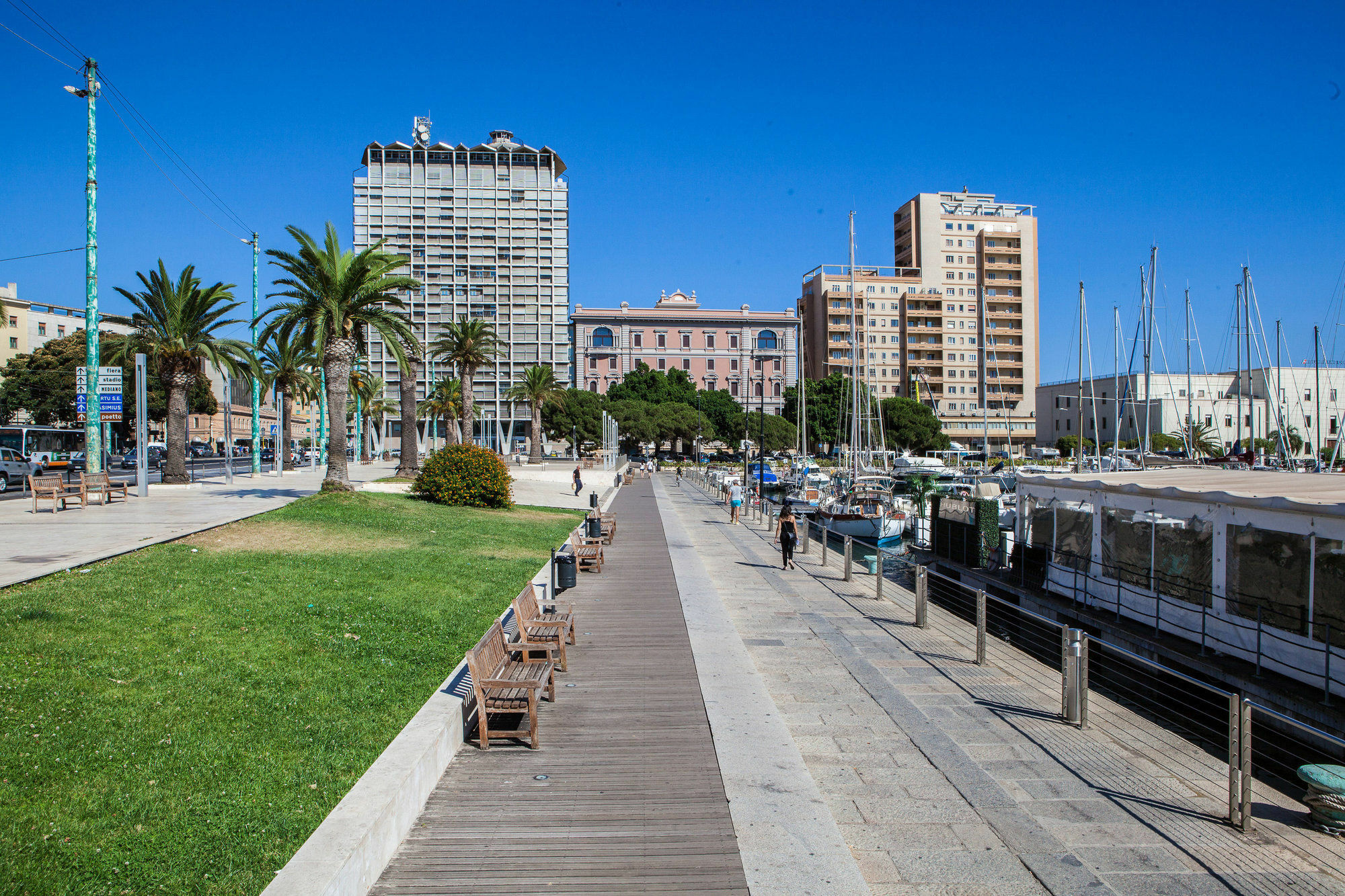 Mani Rooms Cagliari Kültér fotó